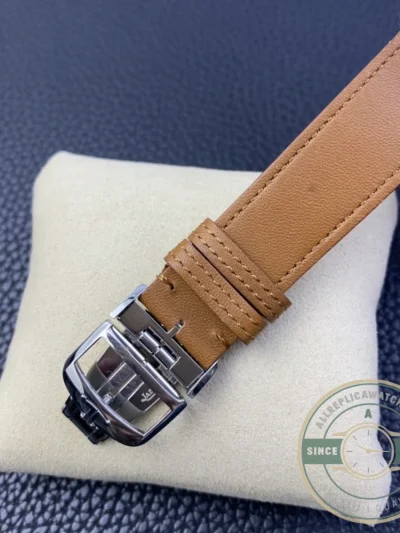 Replica Jaeger-LeCoultre Master Control 1548420, 39mm - Affordable Luxury Replica Timepiece
