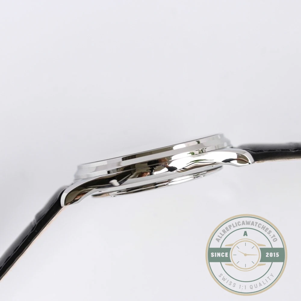 Replica Jaeger-LeCoultre Master Ultra Thin Réserve de Marche Silver Dial - Swiss-Made Clone Watch
