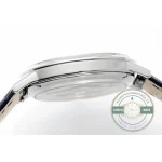 Profile of the case band, showing how flat the Rendez-Vous sits on the wrist