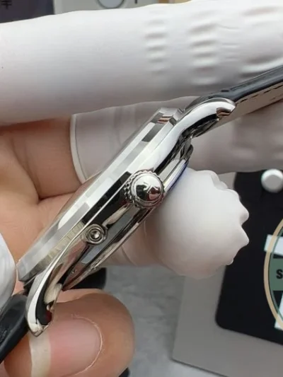 Replica Jaeger-LeCoultre Ultra-Thin Master Series 1368480 - Luxury Replica Watch