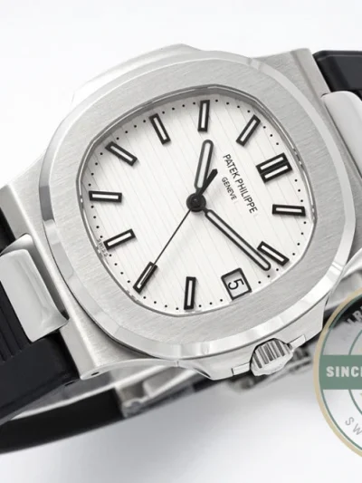 Replica Nautilus 5711-001 Patek Philippe 40 mm, White Dial, Black Rubber - High-Grade Replica Watch