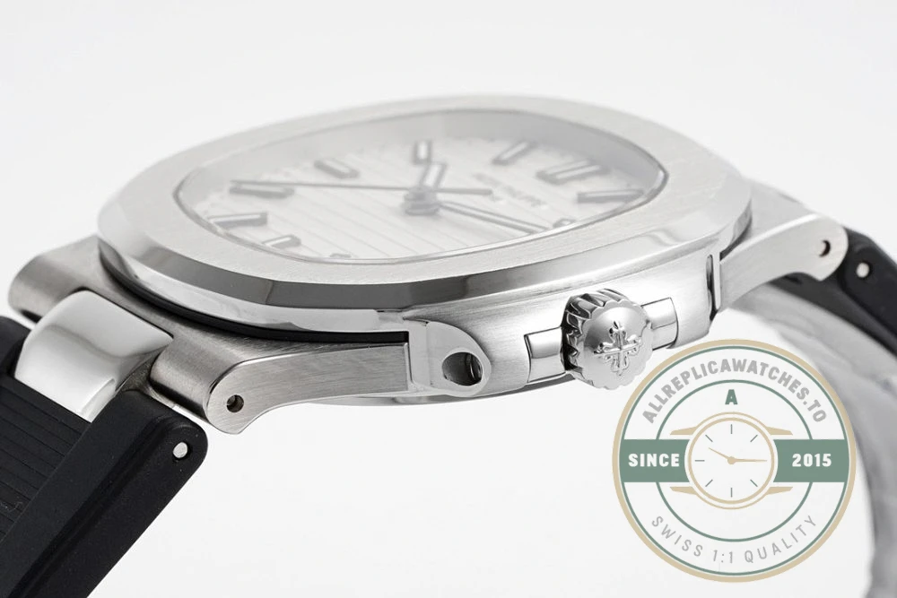Replica Nautilus 5711-001 Patek Philippe 40 mm, White Dial, Black Rubber - Swiss Movement Replica Watch