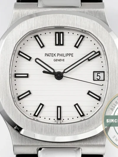 Replica Nautilus 5711-001 Patek Philippe 40 mm, White Dial, Black Rubber - 1:1 Swiss Replica Watch