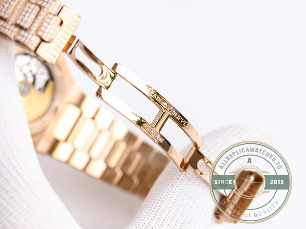 Replica Nautilus 5711-1300A-001 Patek Philippe 40 mm, Rose Gold Diamond Dial - Best Quality Replica Watch