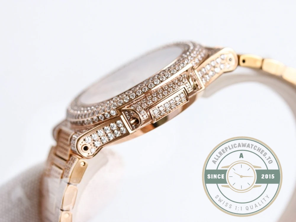 Replica Nautilus 5711-1300A-001 Patek Philippe 40 mm, Rose Gold Diamond Dial - High-Grade Replica Watch