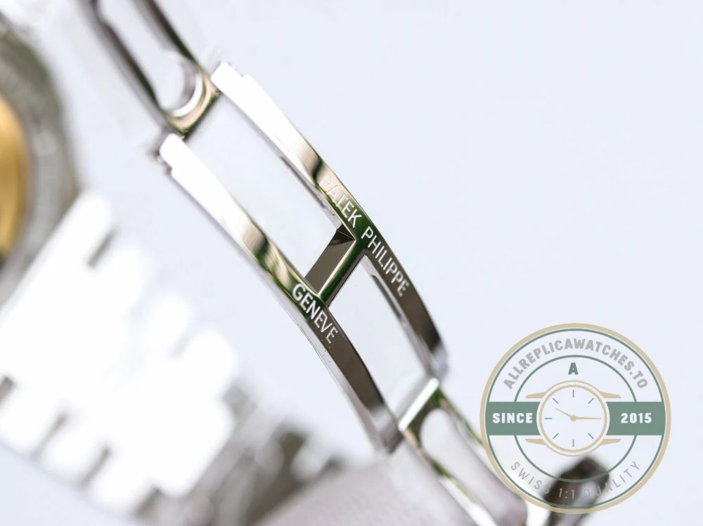 Replica Nautilus 5711-1300A-001 Patek Philippe 40 mm, White Dial, Iced Out - Top-Tier Swiss Replica Watch