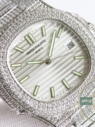 Replica Nautilus 5711-1300A-001 Patek Philippe 40 mm, White Dial, Iced Out - Factory Super Clone Watch