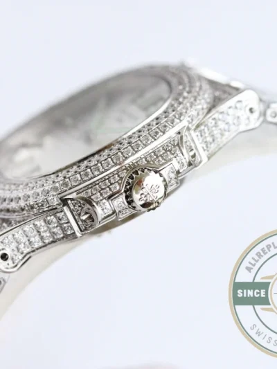 Replica Nautilus 5711-1300A-001 Patek Philippe 40 mm, White Dial, Iced Out - 1:1 Swiss Replica Watch