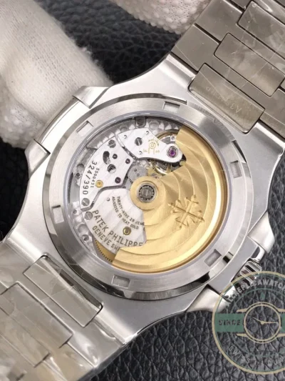Replica Nautilus 5711/1A-011 Patek Philippe 40 mm, Stainless Steel, White Dial - High-Grade Replica Watch
