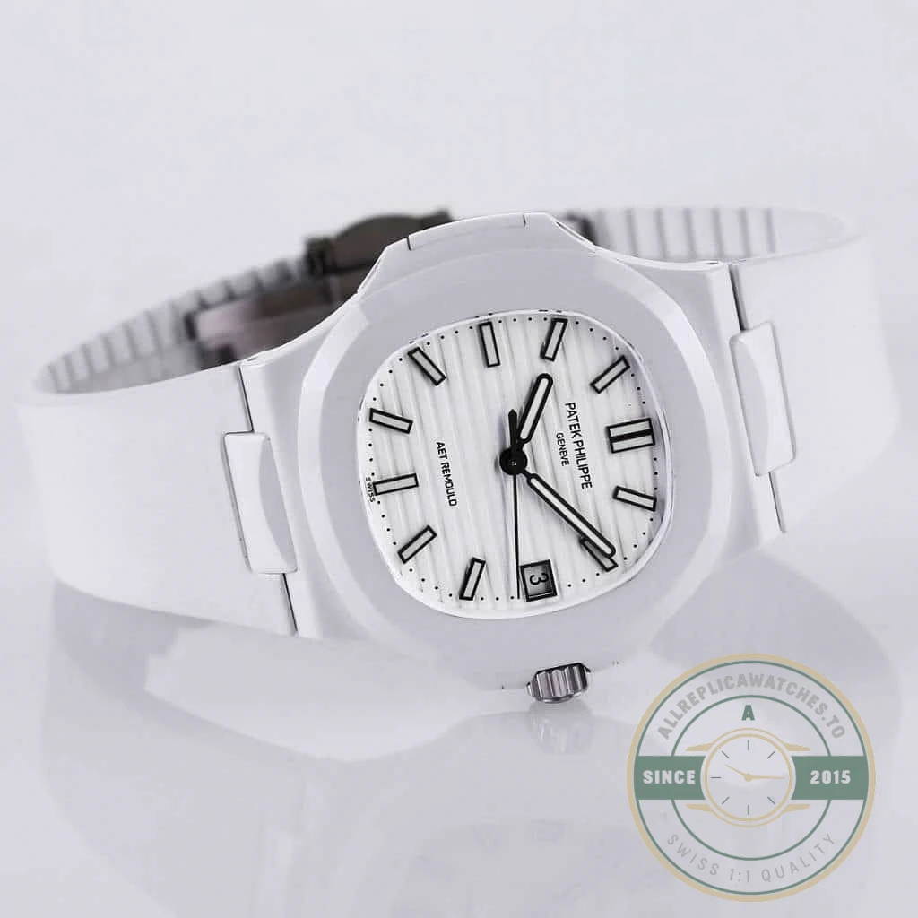 Replica Nautilus 5711/1A-018 Patek Philippe 40 mm, Rubber Strap White Dial - Swiss Movement Replica Watch