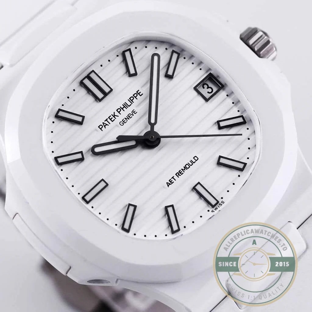 Replica Nautilus 5711/1A-018 Patek Philippe 40 mm, Rubber Strap White Dial - Luxury Replica Watch