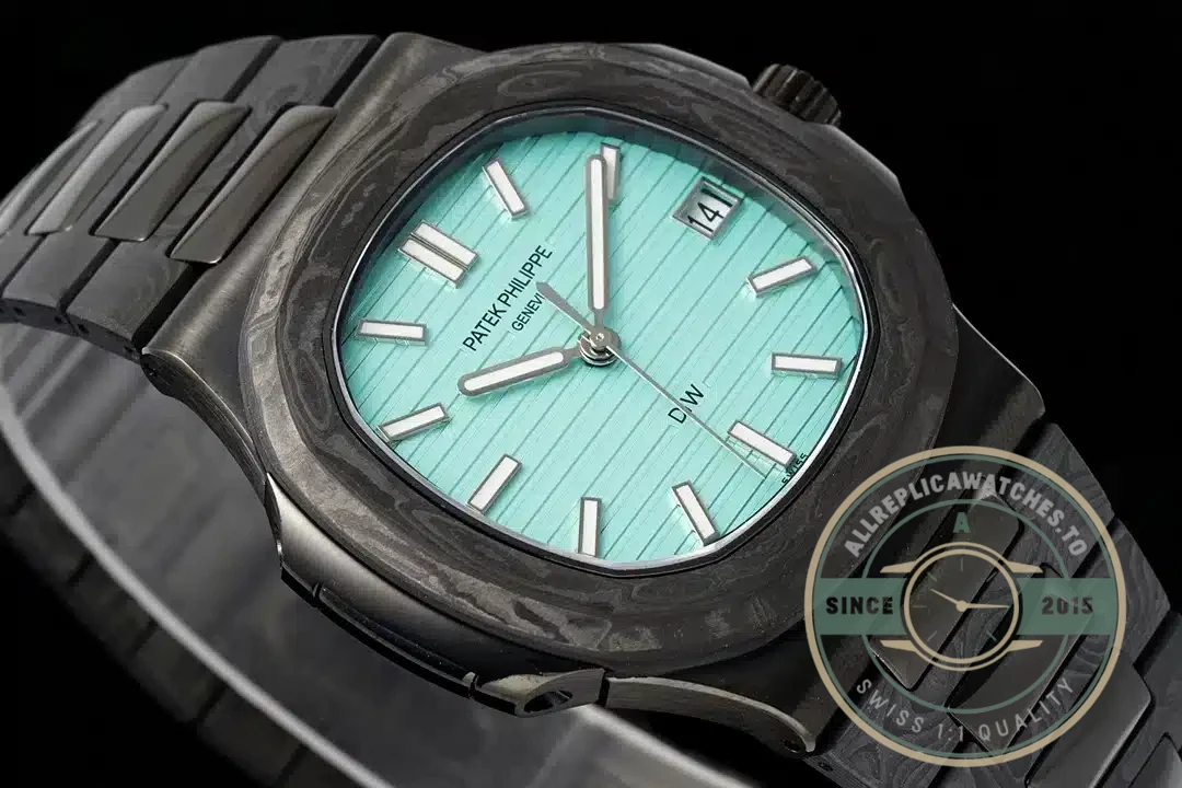 Replica Nautilus 5711/1A Patek Philippe Carbon 40 mm, Black Carbon - Premium Super Clone Watch
