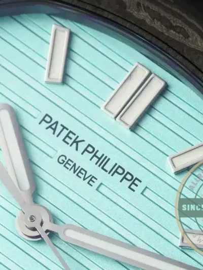 Replica Nautilus 5711/1A Patek Philippe Carbon 40 mm, Black Carbon - Budget Luxury Replica Watch