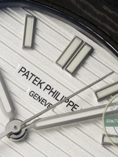 Replica Nautilus 5711/1A Patek Philippe Carbon 40 mm, Black Carbon, White Dial - Factory Super Clone Watch