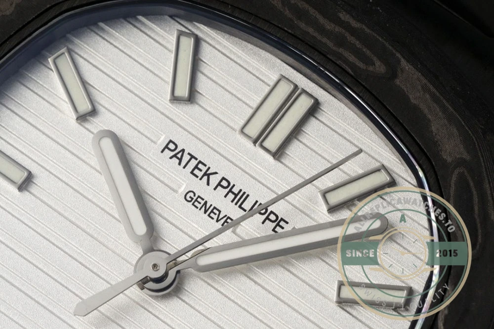 Replica Nautilus 5711/1A Patek Philippe Carbon 40 mm, Black Carbon, White Dial - Factory Super Clone Watch