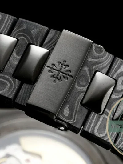 Replica Nautilus 5711/1A Patek Philippe Carbon 40 mm, Black Carbon, White Dial - Luxury Replica Watch