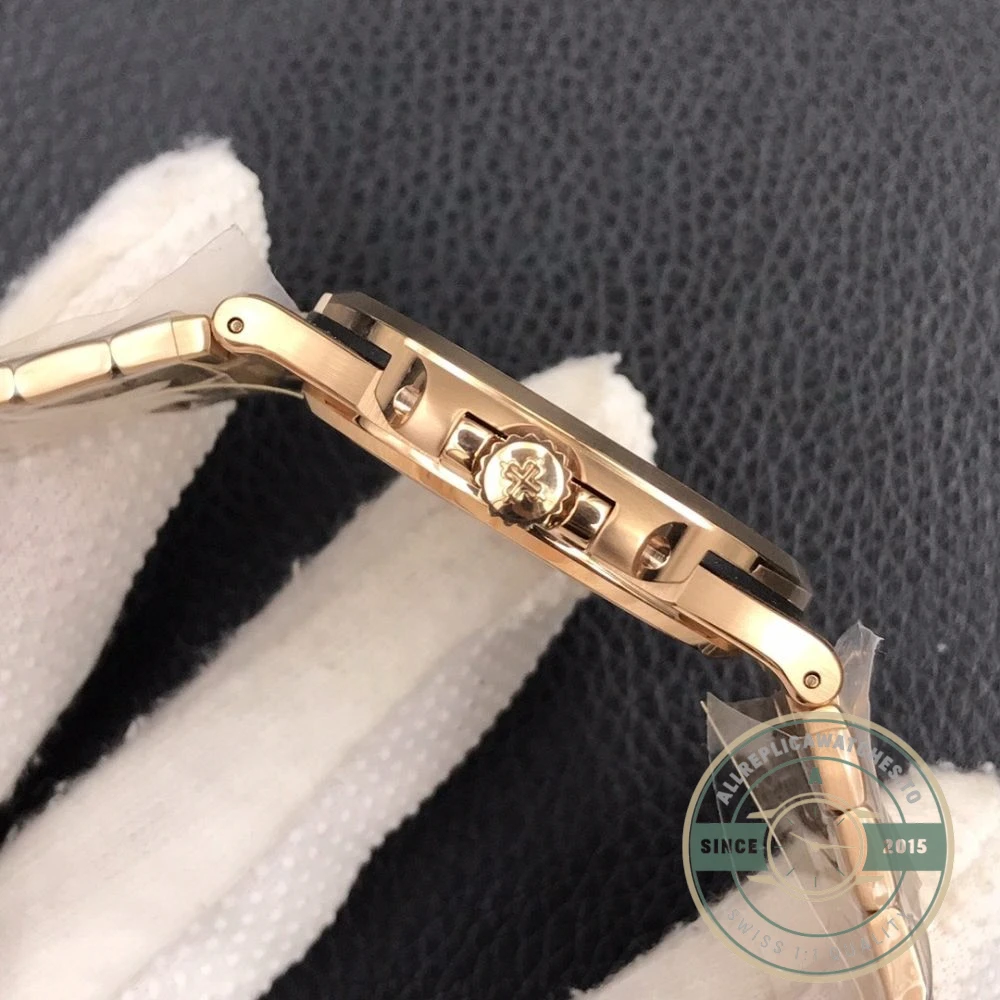 Replica Nautilus 5711/1R-001 Patek Philippe 40 mm, Rose Gold, Brown Dial - Premium Super Clone Watch