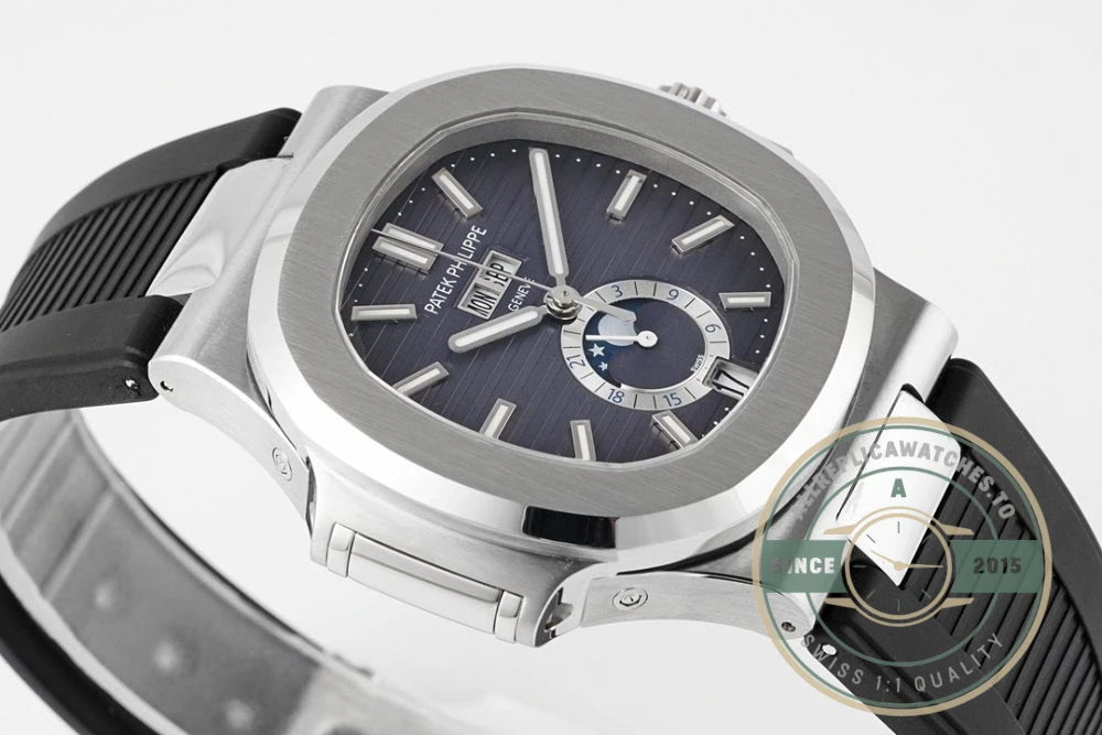 Replica Nautilus 5726/1A Annual Calendar, Moon phases 40.5 mm, Steel, Black Dial - Affordable Luxury Replica Timepiece