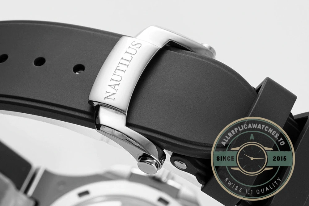 Replica Nautilus 5726/1A Annual Calendar, Moon phases 40.5 mm, Steel, Black Dial - Best Quality Replica Watch