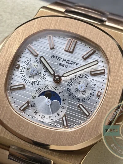 Replica Nautilus 5740/1G-001 Patek Philippe Perpetual Calendar 40 mm, Rose gold, White Dial - Swiss Movement Replica Watch