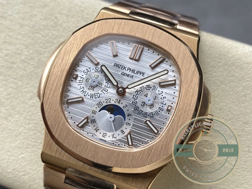 Replica Nautilus 5740/1G-001 Patek Philippe Perpetual Calendar 40 mm, Rose gold, White Dial - Swiss Movement Replica Watch