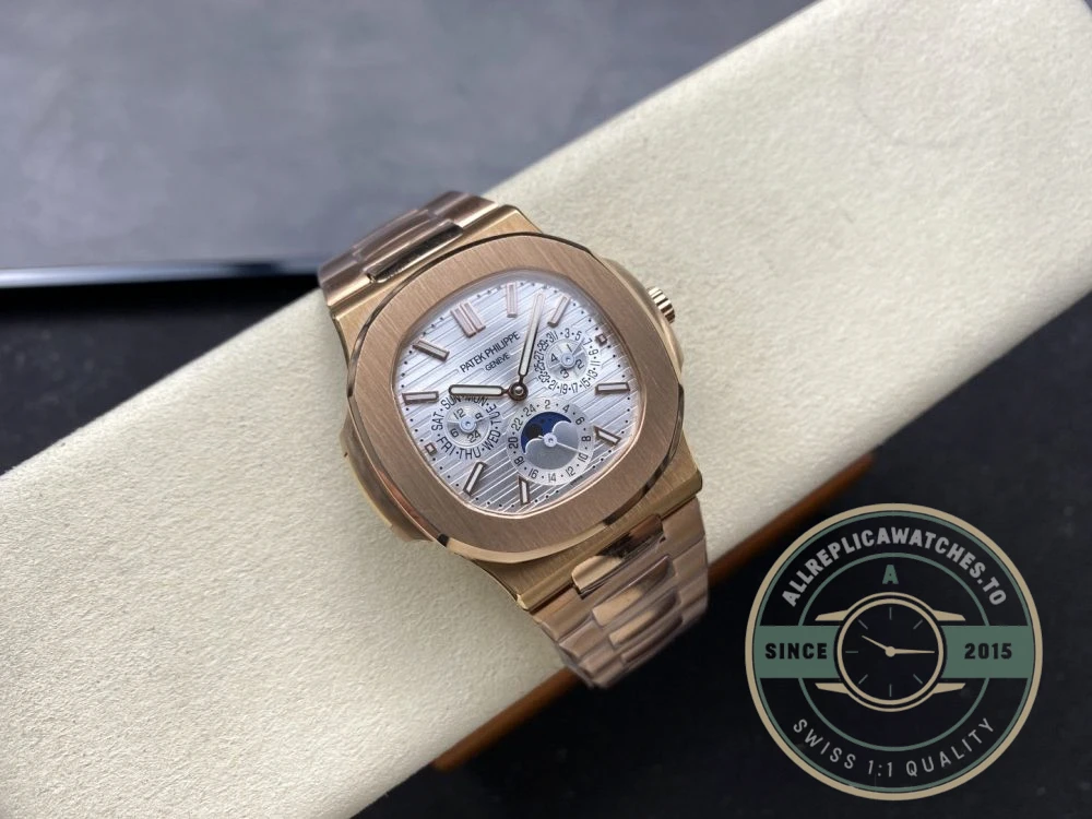 Replica Nautilus 5740/1G-001 Patek Philippe Perpetual Calendar 40 mm, Rose gold, White Dial - High-Grade Replica Watch