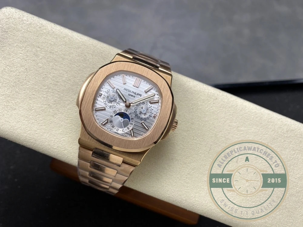 Replica Nautilus 5740/1G-001 Patek Philippe Perpetual Calendar 40 mm, Rose gold, White Dial - Swiss-Made Clone Watch