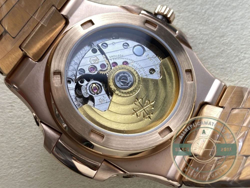 Replica Nautilus 5740/1G-001 Patek Philippe Perpetual Calendar 40 mm, Rose gold, White Dial - Premium Super Clone Watch