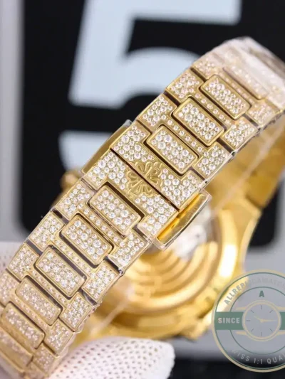 Replica Nautilus 7118/1450R-001 Patek Philippe “Ladies Automatic” 35.2 mm, Rose gold - 1:1 Swiss Replica Watch
