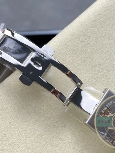Replica Omega Constellation Rose Gold 38mm 123.25.38.21.52.003 - Top-Tier Swiss Replica Watch