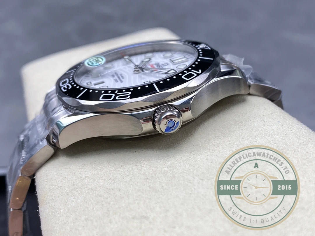 Replica Omega Seamaster 210.30.42.20.04.001 42mm - Swiss Movement Replica Watch