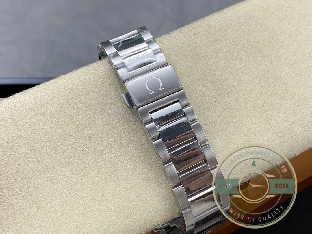 Replica Omega Seamaster 42mm 231.10.42.21.01.006 - Budget Luxury Replica Watch