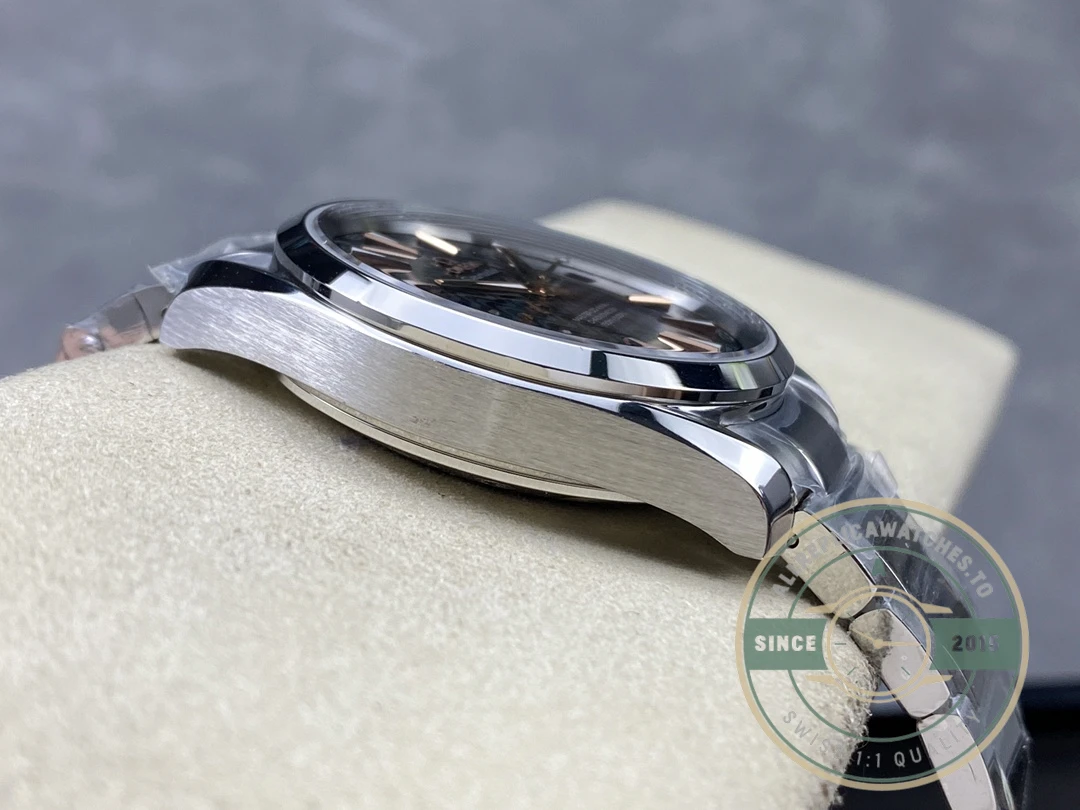Replica Omega Seamaster 42mm 231.10.42.21.01.006 - High-Grade Replica Watch