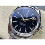A slightly heavier steel case than the newer generation, Omega Aqua Terra replica at 42mm