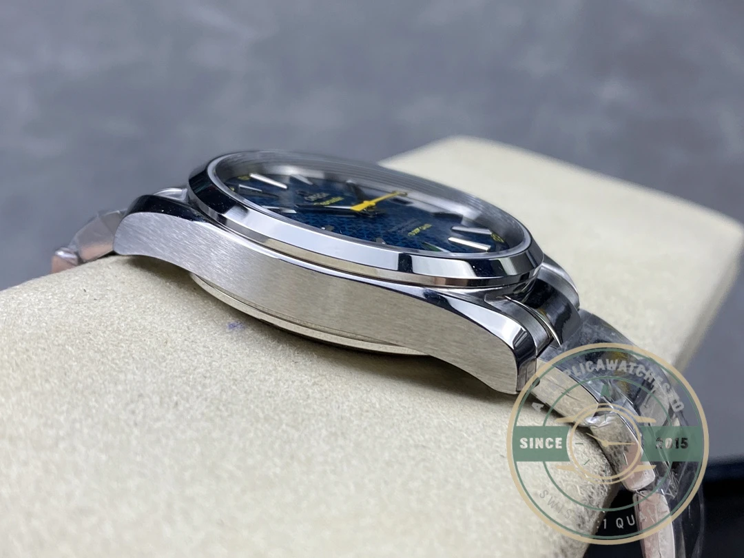 Replica Omega Seamaster 42mm 231.10.42.21.03.004 - Budget Luxury Replica Watch