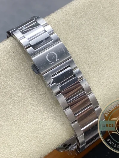 Replica Omega Seamaster Blue Dial 41mm 220.10.41.21.03.001 - Affordable Luxury Replica Timepiece