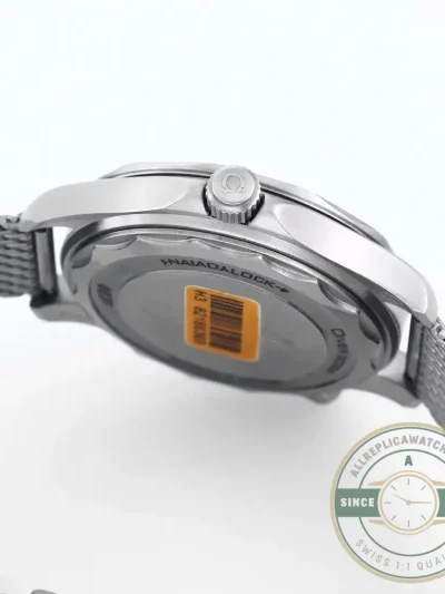 Replica Omega Seamaster Diver 300M 007 Edition - Swiss-Made Clone Watch