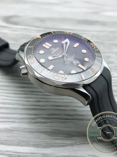Replica Omega Seamaster Diver 300M 42mm Edition 007 - Premium Super Clone Watch