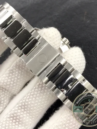 Replica Omega Seamaster GMT Black Dial 231.13.43.22.01.001 - Premium Super Clone Watch