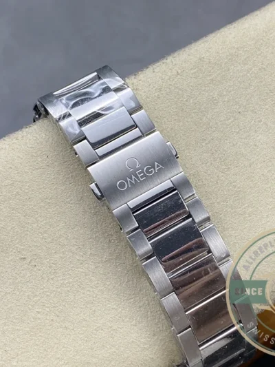 Replica Omega Seamaster Green Dial 41mm 220.10.41.21.10.001 - Budget Luxury Replica Watch