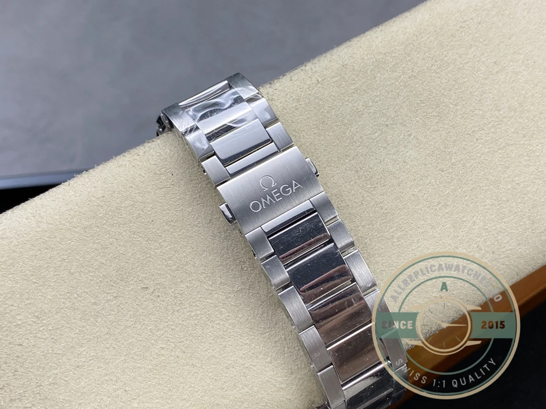Replica Omega Seamaster Green Dial 41mm 220.10.41.21.10.001 - Budget Luxury Replica Watch