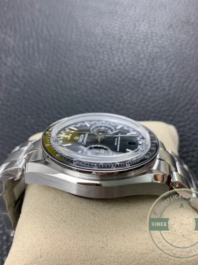 Replica Omega Speedmaster 329.30.44.51.01.001 - 1:1 Swiss Replica Watch
