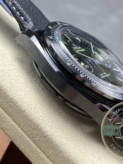 Replica Omega Speedmaster Black 311.92.44.51.01.004 - Top-Tier Swiss Replica Watch