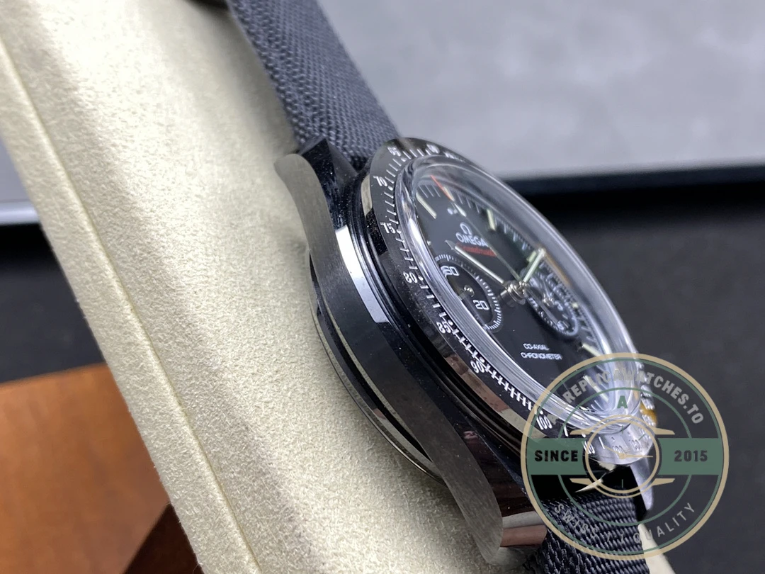 Replica Omega Speedmaster Dark side of the moon 311.92.44.51.01.003 - Premium Super Clone Watch