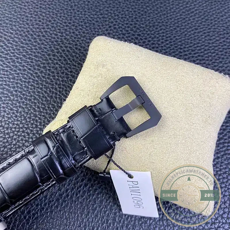 Replica Panerai Luminor Luna Rossa Gmt Pam1096 - Luxury Replica Watch
