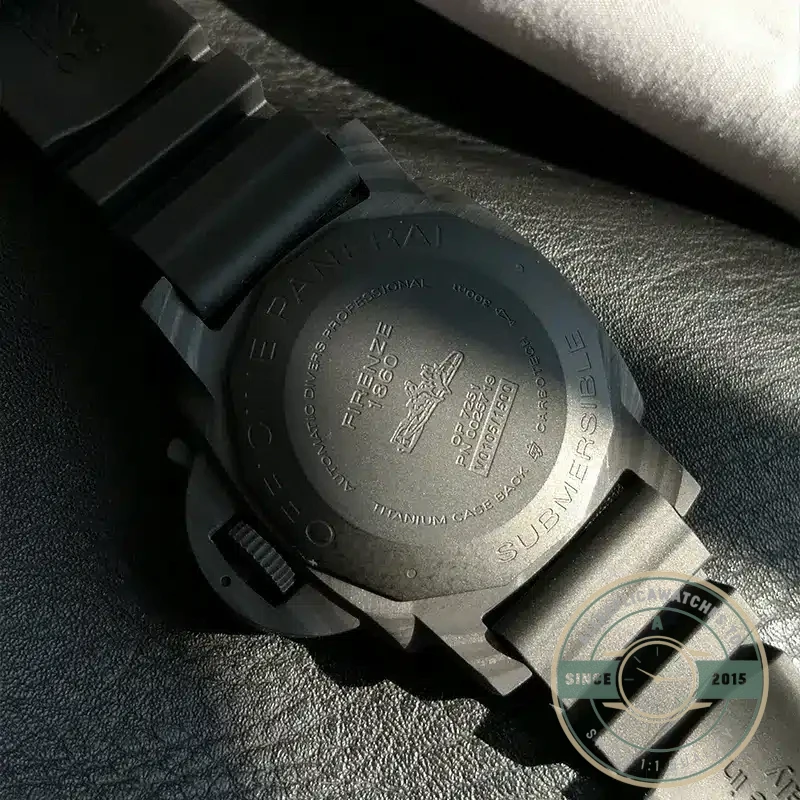 Replica Panerai Submersible Carbotech PAM00960 - Affordable Luxury Replica Timepiece