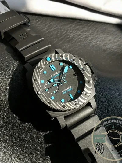 Replica Panerai Submersible Carbotech PAM00960 - High-Grade Replica Watch