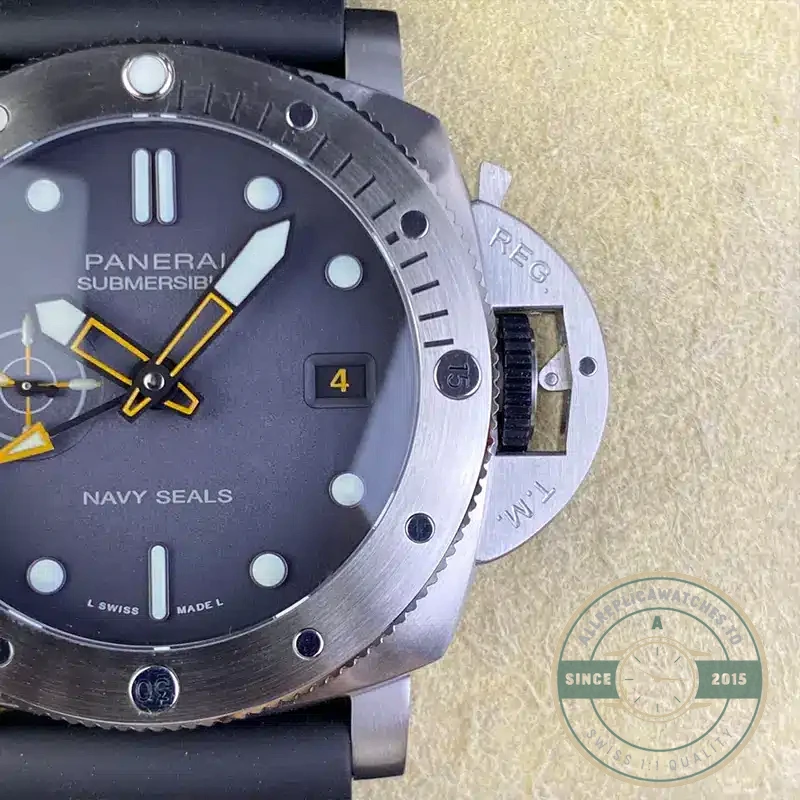 Replica Panerai Submersible GMT Navy SEALs PAM1323 - 1:1 Swiss Replica Watch
