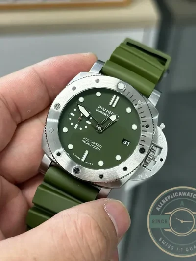 Replica Panerai Submersible Matte-Green PAM1055 - Premium Super Clone Watch