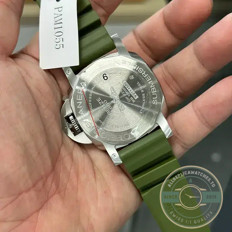 Replica Panerai Submersible Matte-Green PAM1055 - Budget Luxury Replica Watch